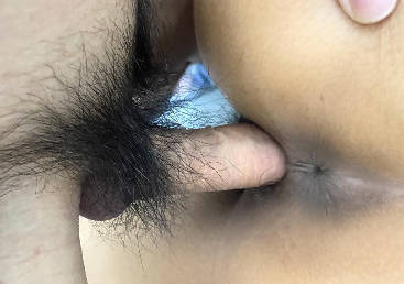 真实母子成功内射了老妈抱着老妈的大屁股内射