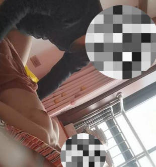 强行破处放学回家的亲闺女死活不让脱裤子