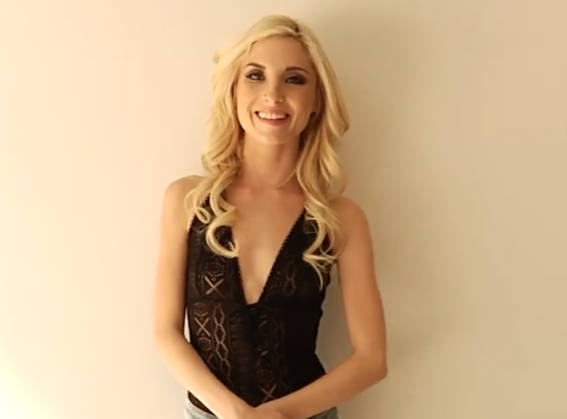 佩里需要一次大黑屌来证明自己