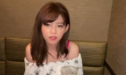 FC2PPV-2116814-E罩杯的超级可爱女大学生