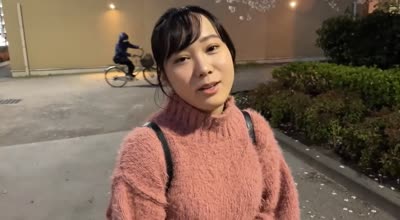 FC2PPV-3335719-双腿颤抖着达到高潮