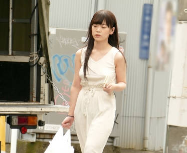 SIMD-018 自宅の鍵を閉めない隙だらけなノーブラ巨乳JDの部屋に侵入！！油断だらけな豊満BODYを好き放題にヤって中出ししまくった記録