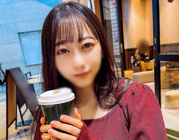 FC2PPV-3219503-一位在夜晚的都市中不断寻找干爹的女大学生