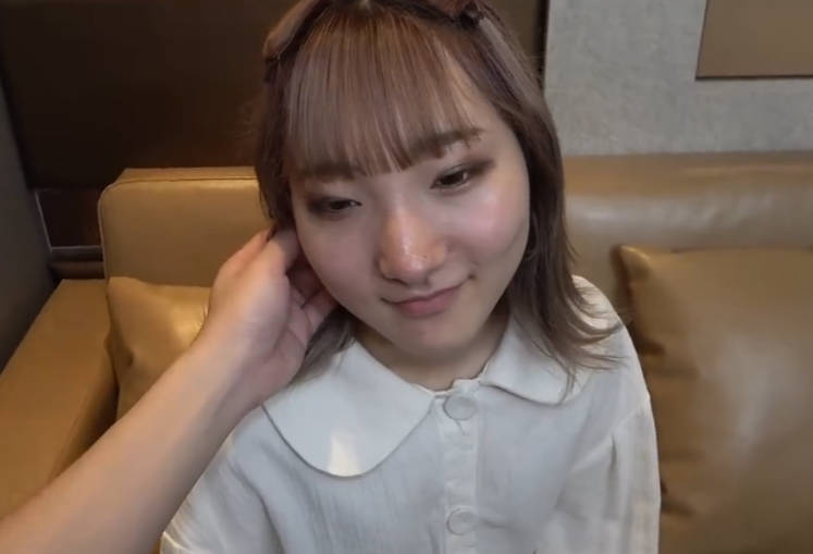 FC2PPV-2707491身材苗条的女孩