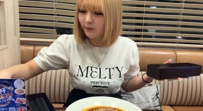 FC2PPV-4735395将滚烫的精液注入她的阴道深处