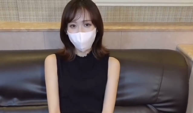 FC2PPV-3671967用动漫声音舔苗条美女的脚