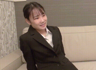 FC2PPV-4591467 补习班讲师打工回来的质朴的外表的晚辈