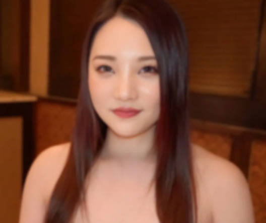 FC2PPV-4646724 她的外表充满性感魅力