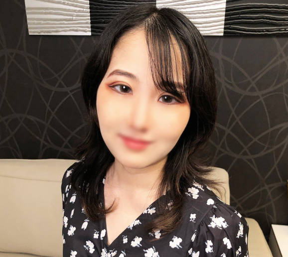 FC2PPV-3582361拥有E罩杯的混血女孩