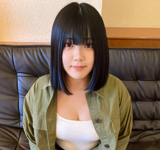 FC2PPV-3808403拥有3个性伴侣的G罩杯女孩