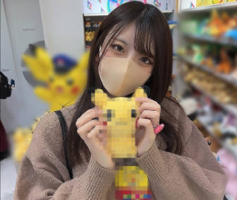 FC2PPV-3163986甜美可爱让我心动的大学生我竟然不戴套就射在了她的阴道里