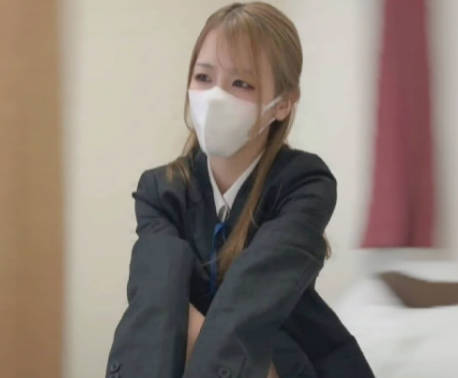 FC2PPV-4665211 与那个毕业的娇弱女孩重逢