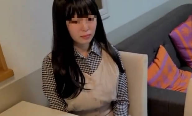 FC2PPV-3237348除了老公之外没有和别人有过经验的H罩杯人妻