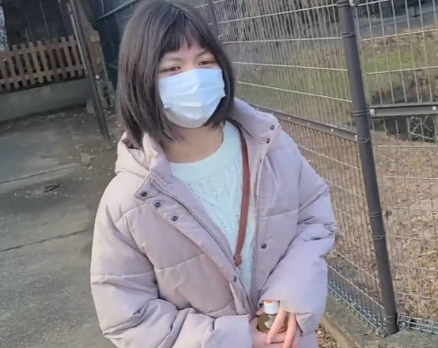 FC2PPV-3174842毫无恋爱经验的纯真女孩