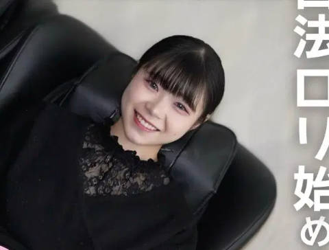 FC2PPV-4332689天使般的19岁她的粉色乳头和粉色阴户