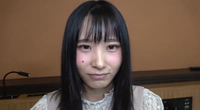 FC2PPV-3094833拥有白皙纤细身材和偶像级颜值的清纯少女