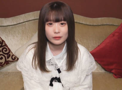 FC2PPV-4779058温柔完美的粉红色阴部被大量中出