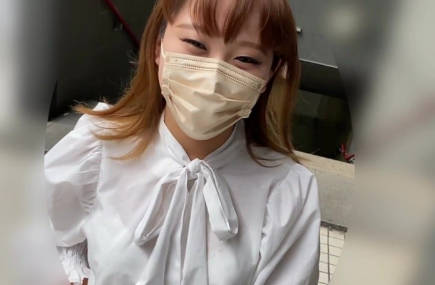 FC2PPV-3626707和从乡下坐新干线过来的女孩在游戏厅约会