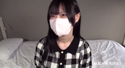 FC2PPV-4768873舔了18岁苗条巨乳美女的胸部和肛门后