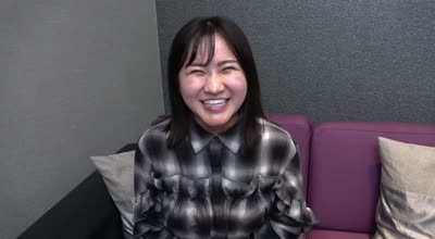 FC2PPV-4582583H罩杯巨乳面包店招牌艾丽卡