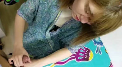 FC2PPV-1459187苗条的年轻妻子因为无力偿还贷款而被讨债人强奸