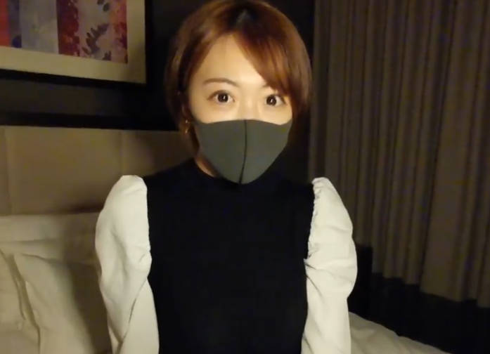 FC2PPV-2701563约会美乳人妻