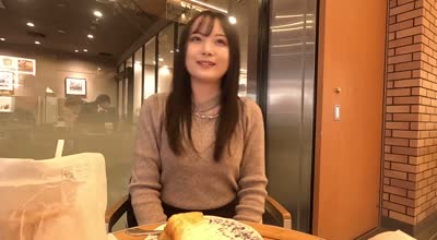 FC2PPV-4207681黑发清纯偶像级外貌乃坂系美女