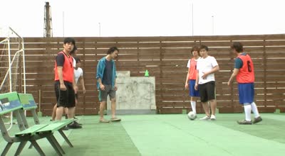 IPX-374新任黑丝女教师明里紬像只囚兽在牢笼中被轮奸疯狂内射