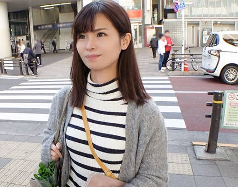 200GANA-2397约炮高挑身材美女隔着衣服就对她进行挑逗