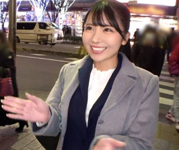 200GANA-2429秋叶原的路上给回公司的美脚美女设下陷阱