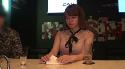 107EMOI-042强过名器巨乳油管博主的生活空间跟拍记录说着方言一边玩弄乳头一边骑乘位做爱