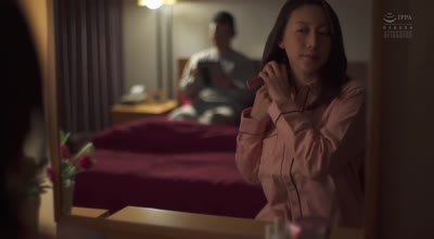 ADN-165侵犯熟睡中的巨乳继母松下纱荣子从此变成我的内射性伴侣